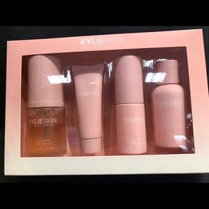 KYLIE JENNER skincare travel set.